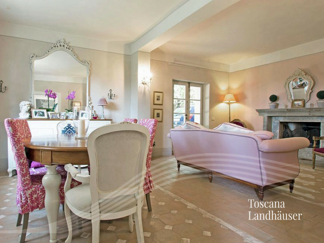 Thumbnail von Schöne Landhausvilla in traumhafter Panoramalage