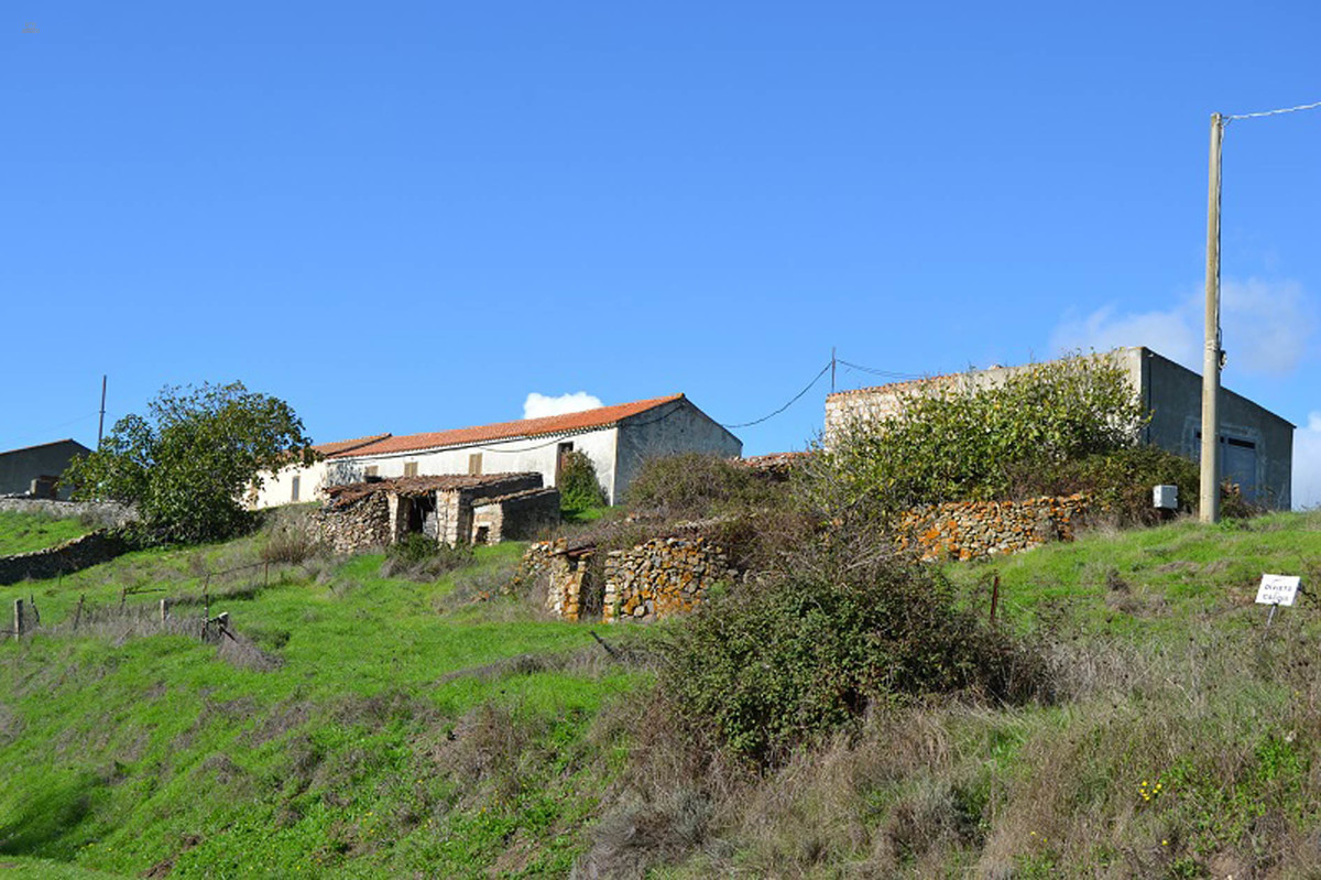 ca.15 km vom Meer entferntes landwirtschaftliches Gut