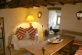 Thumbnail von künstlerisch renoviertes Turmgebäude aus dem Jahr 973 mit 180 m² Wohnfläche und Panoramablick