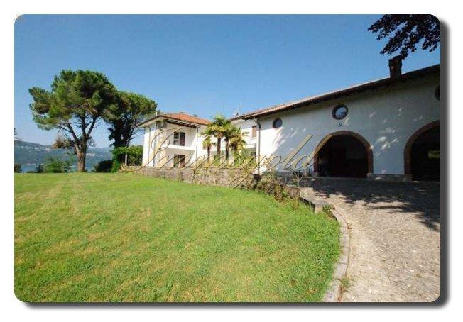 Thumbnail von Immogold IMI 1380 renovierungsbedürftige Villa mit großem Park