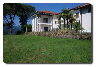 Thumbnail von Immogold IMI 1380 renovierungsbedürftige Villa mit großem Park