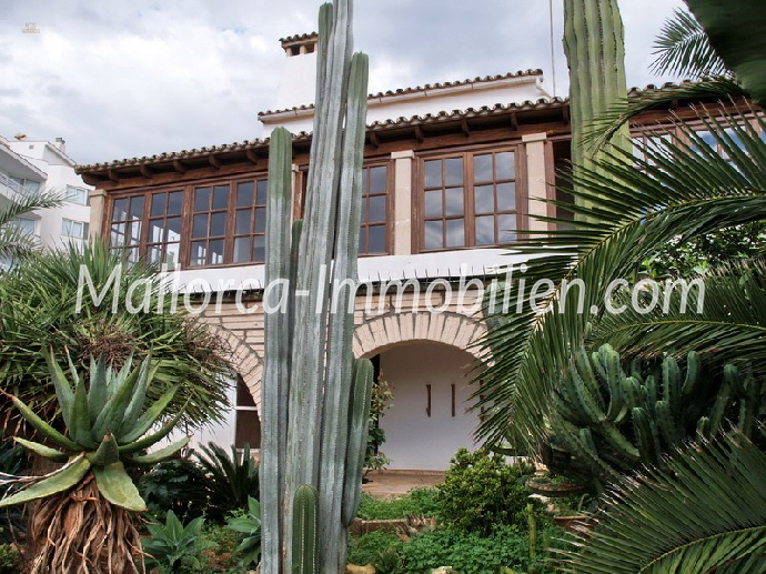 RESIDENZ MIT CHARAKTER DIREKT AM MEER