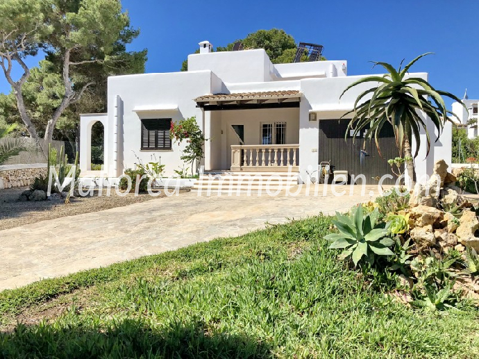 WUNDERSCHÖNES CHALET MIT TEILMEERBLICK