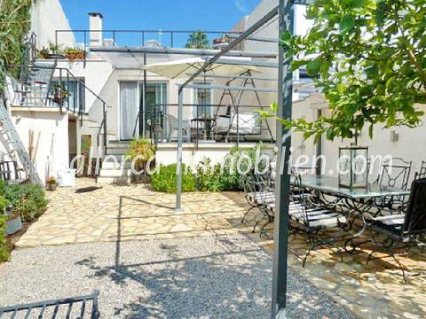 HÜBSCHES KLEINES HAUS MIT GARTEN