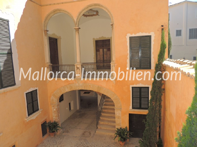 PENTHOUSE IN MITTEN VON PALMA NAHE DER KATHEDRALE