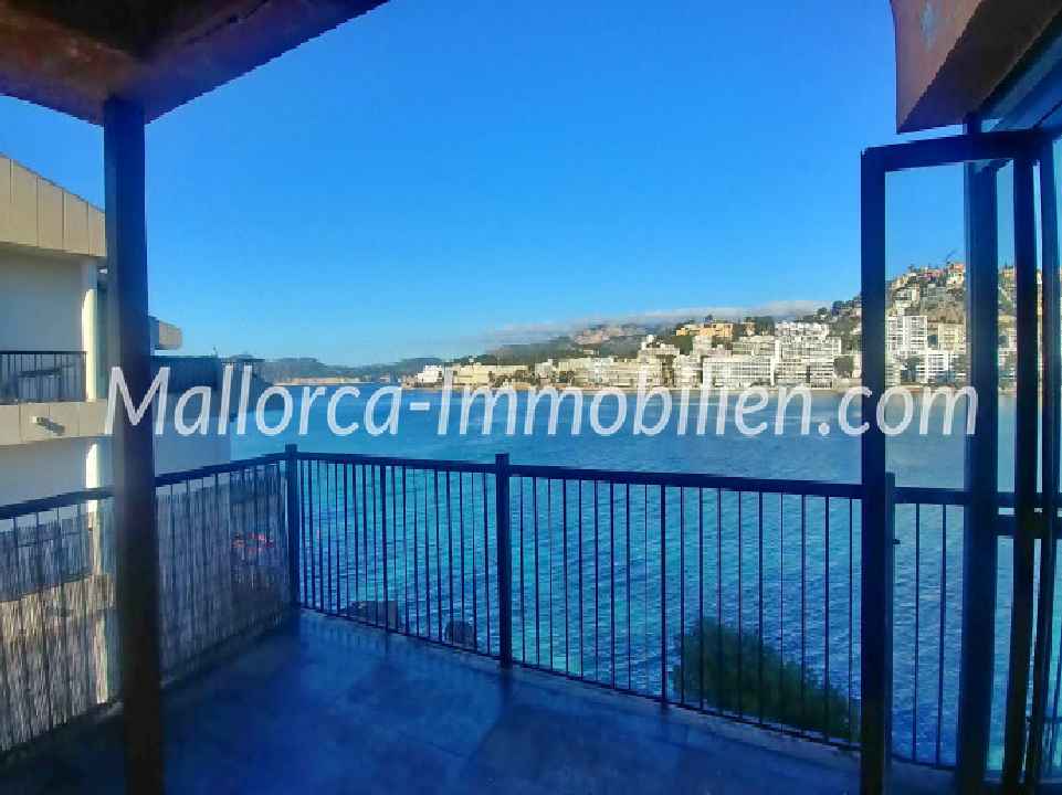 PENTHOUSEWOHNUNG IN 1. MEERLINIE MIT EINZIGARTIGEM MEERBLICK