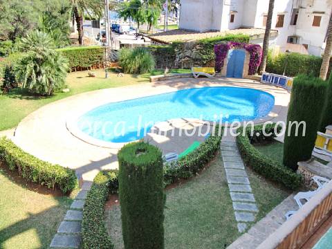 ZENTRALES APARTAMENT MIT GEMEINSCHAFTSPOOL