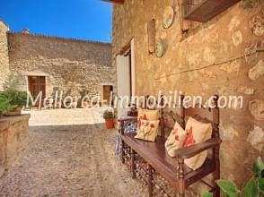 Thumbnail von HERRSCHAFTLICHES FINCA-ANWESEN MIT TRAUMBLICK AUF ALARÒ