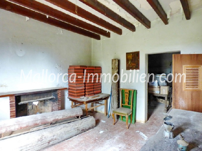 Thumbnail von SANIERUNGSBEDÜRFTIGE FINCA MIT BLICK ÜBER WIESEN UND FELDER