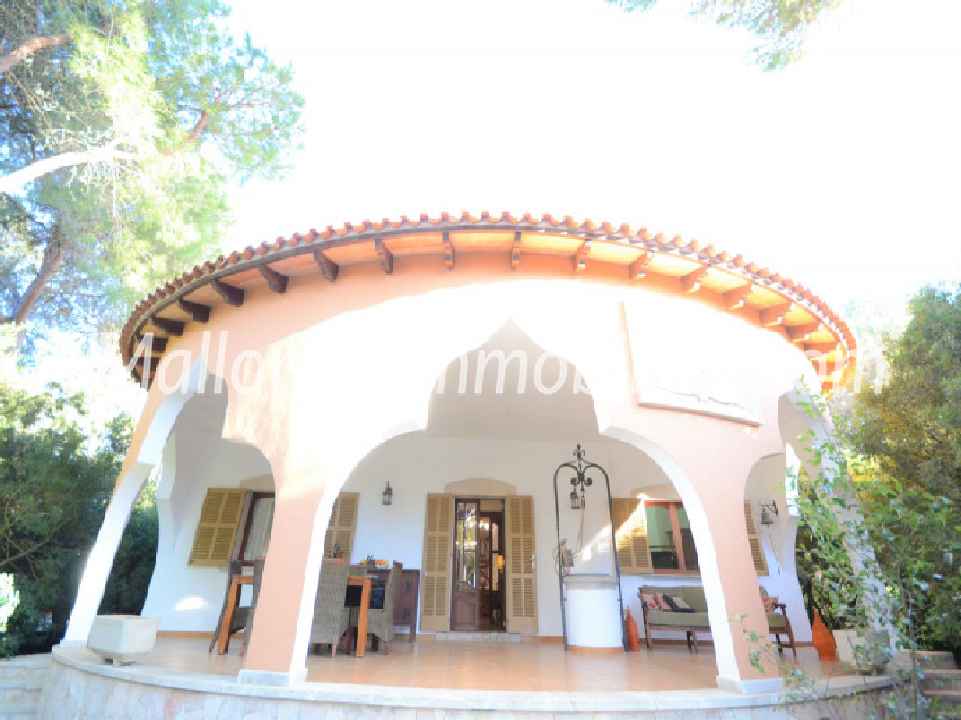 TRAUM-FINCA UMGEBEN VON EINER WUNDERSCHÖNEN PARKANLAGE