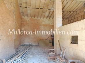 Thumbnail von ROMANTISCH GELEGENE FINCA ZUM RENOVIEREN MIT SEHR GROSSEM GRUNDSTÜCK