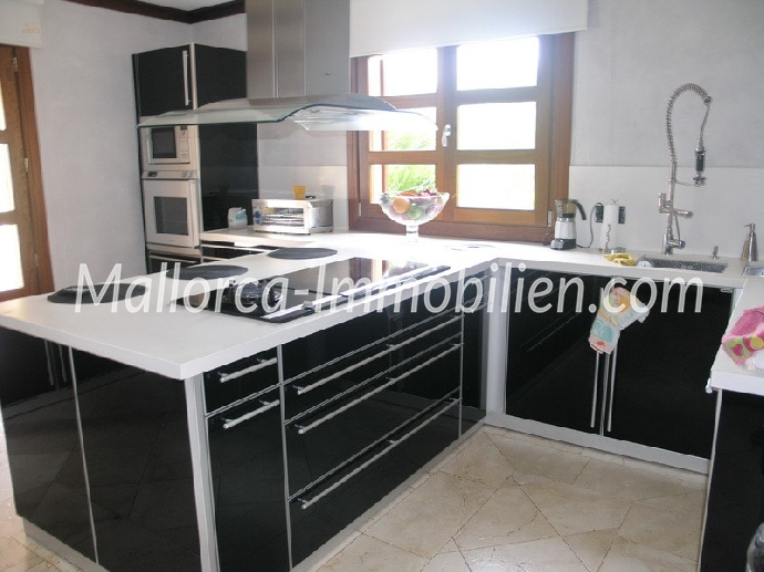 Thumbnail von ZAUBERHAFTES FINCAANWESEN MIT EIGENEM KLEINEN SEE UND POOL