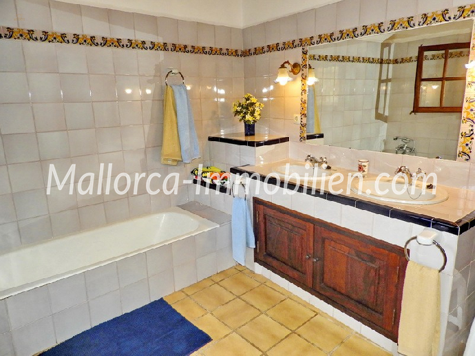 Thumbnail von FINCA MIT PANORAMABLICK UND POOL