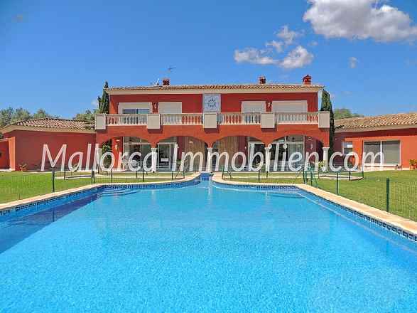 AUSSERGEWÖHNLICHES FINCA-ANWESEN DER LUXUSKLASSE