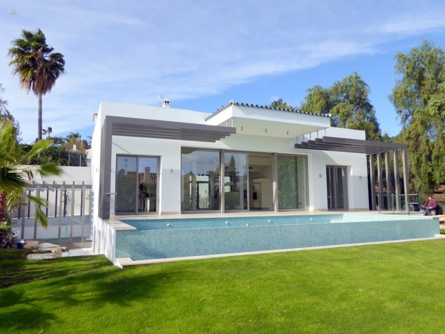 Luxus-Villa in La Quinta R2854418