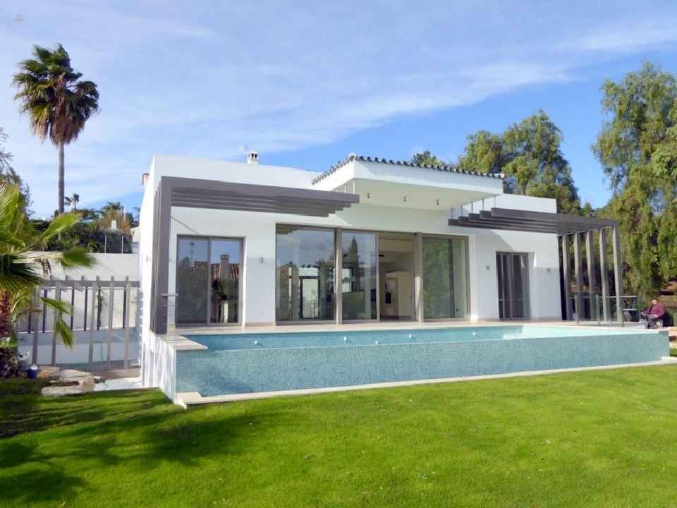 Luxus-Villa in La Quinta R2854418