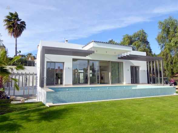 Luxus-Villa in La Quinta R2854418