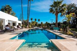 Thumbnail von Luxus-Villa in El Paraiso R2849690