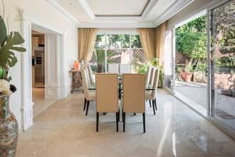 Thumbnail von Luxus-Villa in El Paraiso R2849690