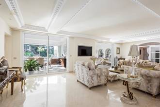 Thumbnail von Luxus-Villa in El Paraiso R2849690