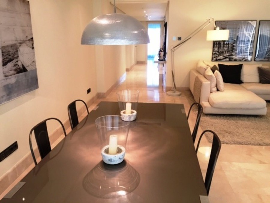 Thumbnail von Luxus-Wohnung in Estepona R2527376