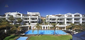 Thumbnail von Luxus-Wohnung in Estepona R2527376