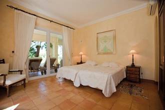 Thumbnail von Luxus-Villa in El Paraiso R2769524