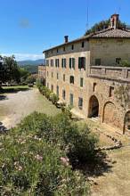 Thumbnail von herrschaftliches Anwesen mit viel Potenzial in Hügellage mit Blick auf Siena