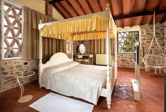 Thumbnail von kürzlich renoviertes Anwesen in traumhafter Lage mit Infinity-Pool