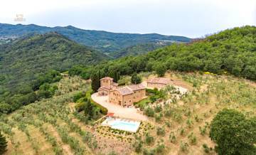 Thumbnail von kürzlich renoviertes Anwesen in traumhafter Lage mit Infinity-Pool