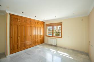 Thumbnail von Villa For Sale in Calahonda, Málaga