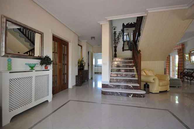 Villa For Sale in Villamartin, Alicante 
