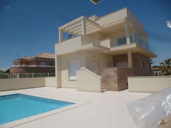 Villa For Sale in La Zenica, Alicante