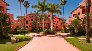 Thumbnail von Apartment For Sale in Estepona, Málaga