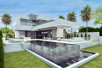 Villa For Sale in Estepona, Málaga