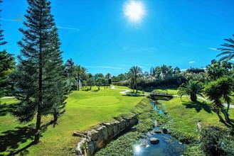 Thumbnail von Villa For Sale in Estepona, Málaga