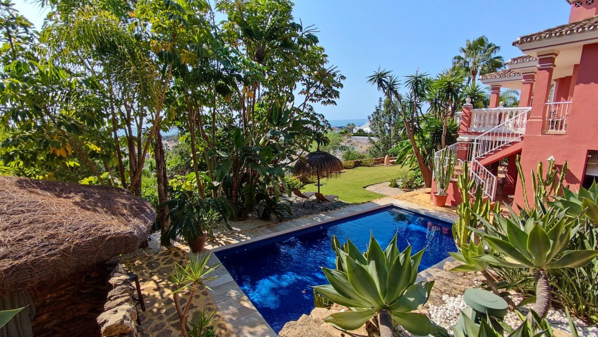 Villa For Sale in Mijas Costa, Málaga