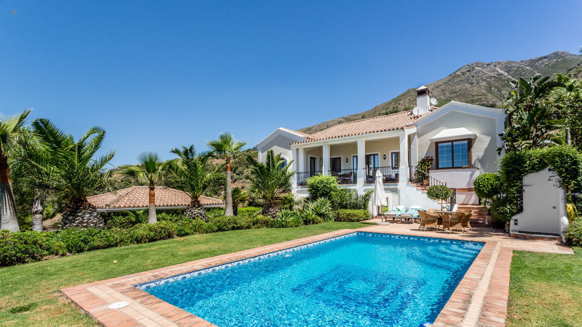 Villa For Sale in Mijas, Málaga