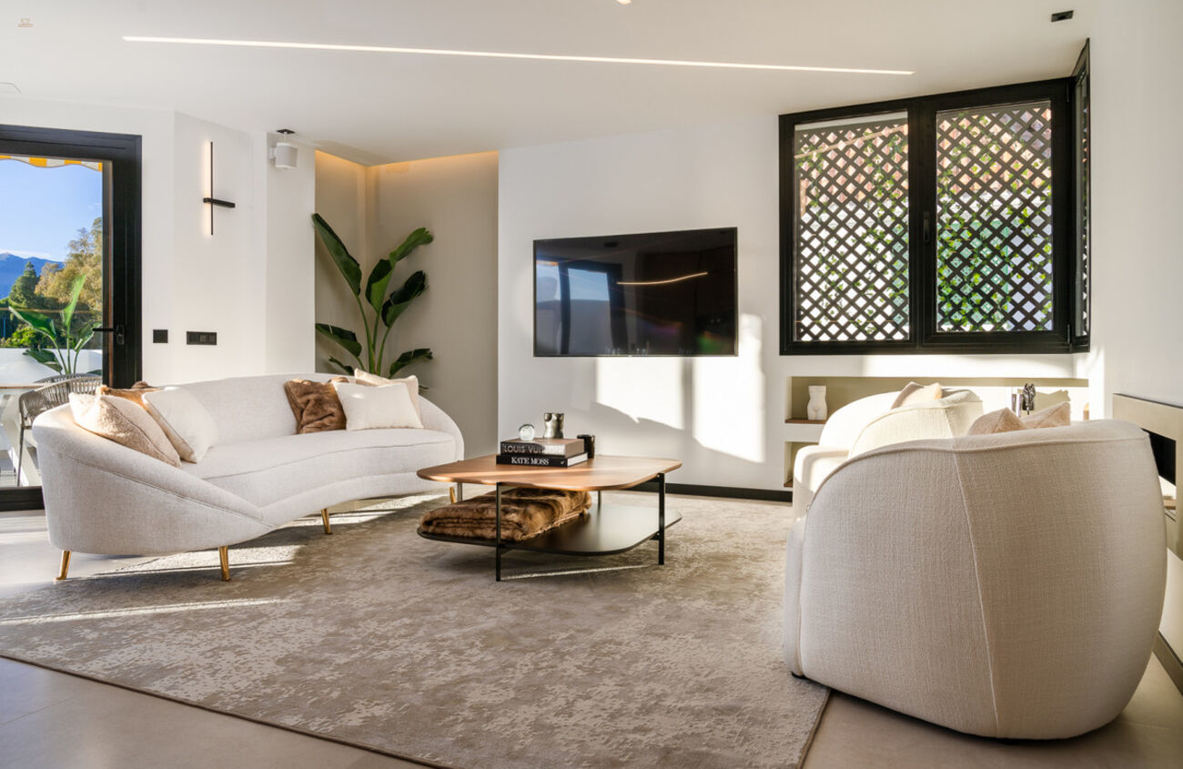 Apartment For Sale im Marbella, Málaga