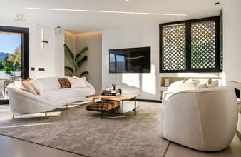 Apartment For Sale im Marbella, Málaga 