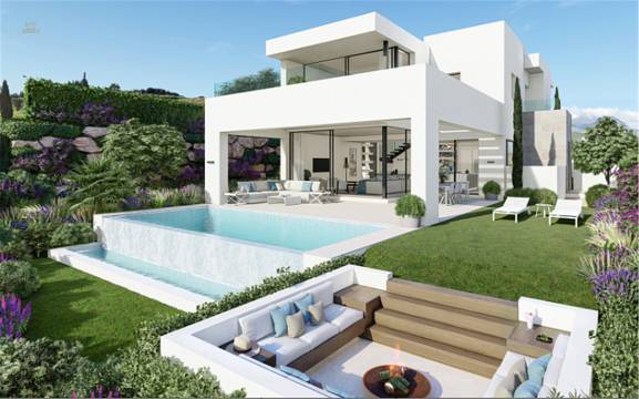 Villa For Sale in Estepona, Málaga