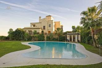 Villa For Sale in Sotogrande, Cádiz