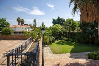 Thumbnail von Villa For Sale in Montemar, Málaga