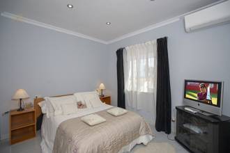 Thumbnail von Villa For Sale in Montemar, Málaga