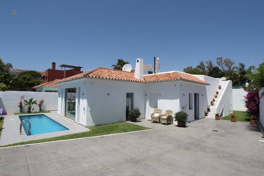  Marbella Villa ES133958