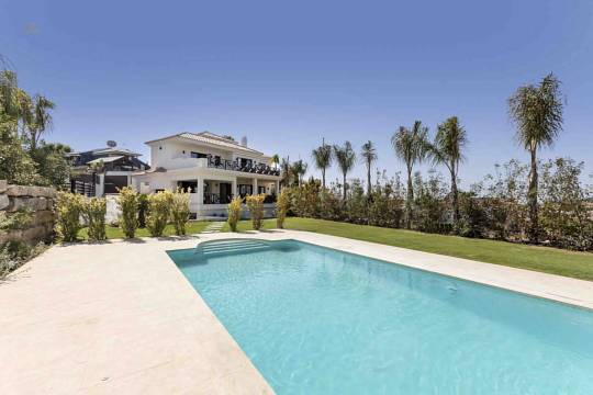  Marbella Villa ES133078