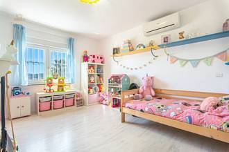 Thumbnail von Villa For Sale in Sierrezuela, Málaga