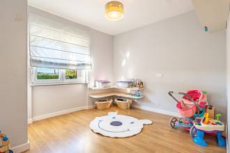 Thumbnail von Villa For Sale in Sierrezuela, Málaga