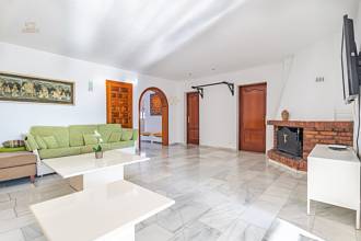 Thumbnail von Villa For Sale in Sierrezuela, Málaga