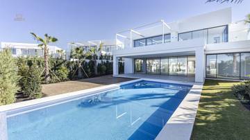 Thumbnail von Puerto Cabopino Villa ES131656